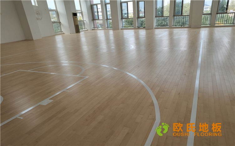 實驗幼兒園籃球館木地板