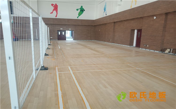 新疆昆玉市文化館板式龍骨木地板項目